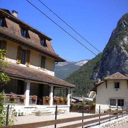 Gite Les Mesanges Тон Екстер'єр фото